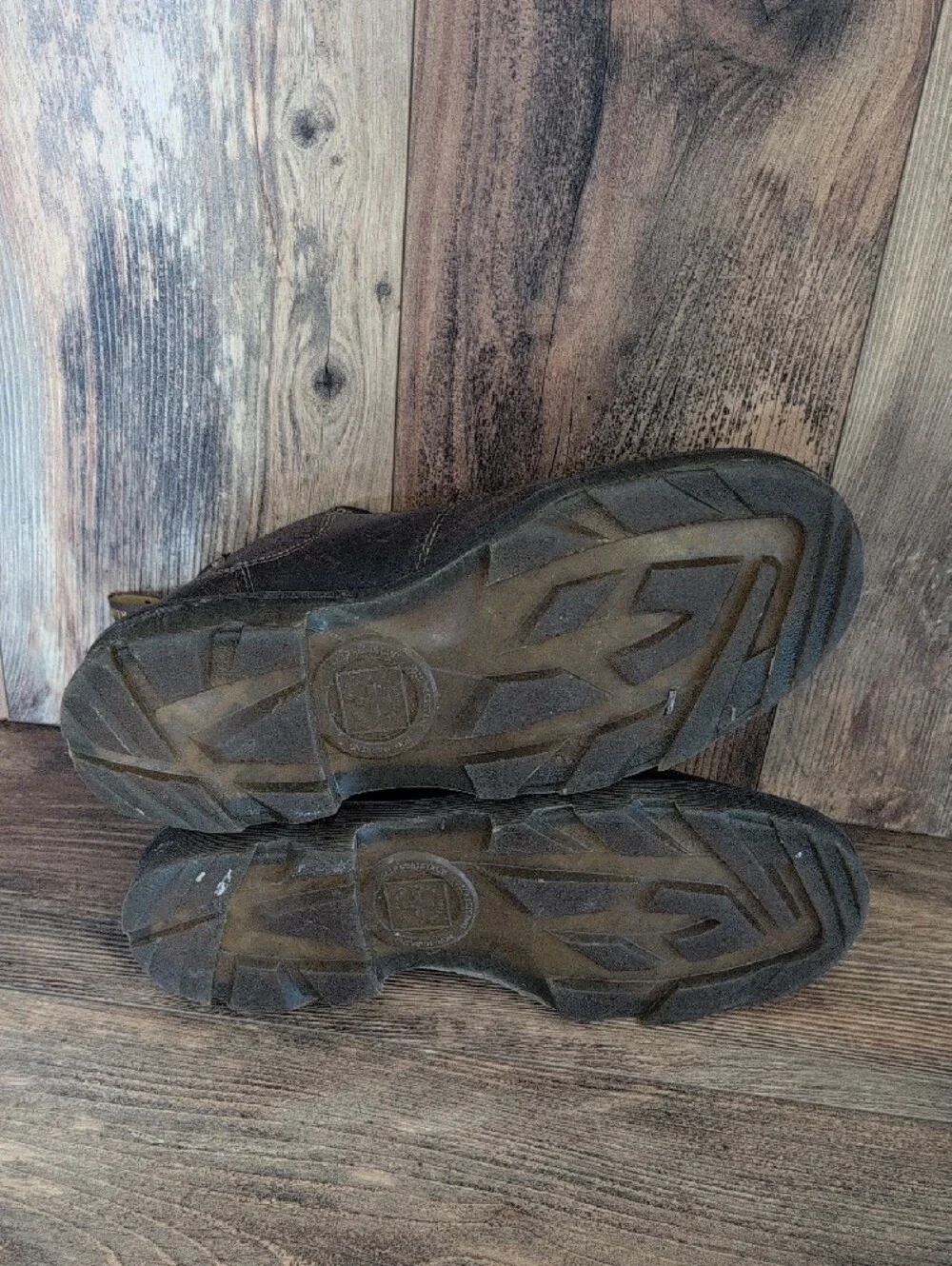 Dr Martens Penly Chukka Leather Slip-On Chelsea Low Work Boots 11 C719